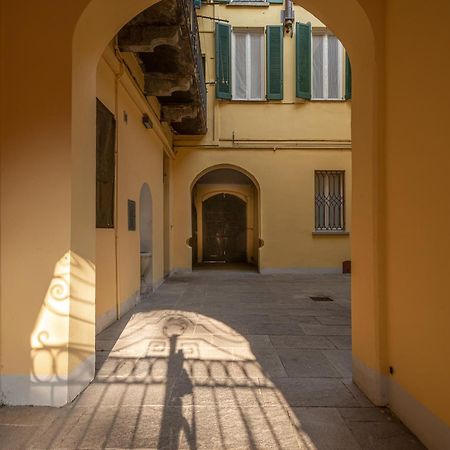 Appartamento Tivano In Centro Storico Como Bagian luar foto