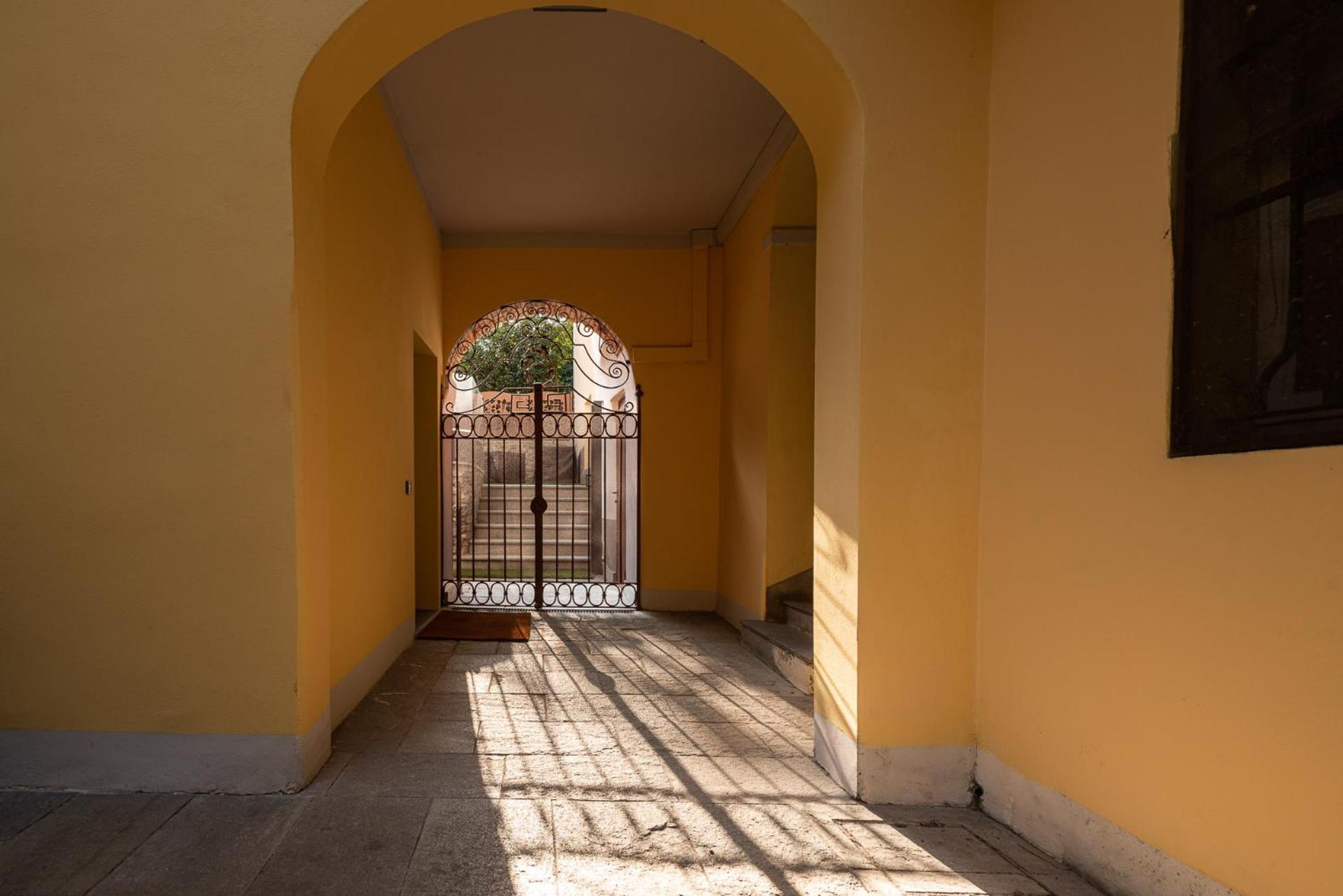 Appartamento Tivano In Centro Storico Como Bagian luar foto