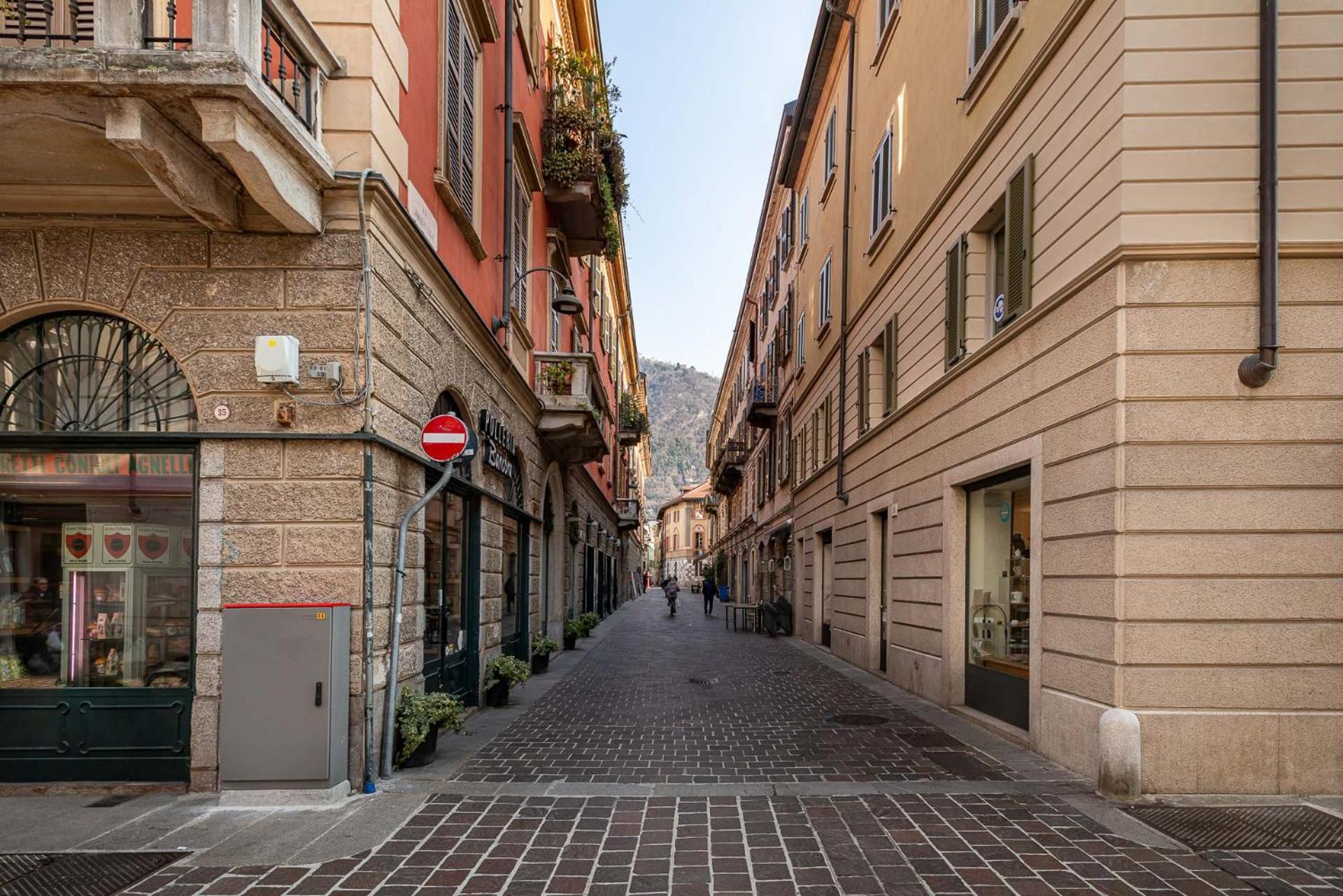 Appartamento Tivano In Centro Storico Como Bagian luar foto