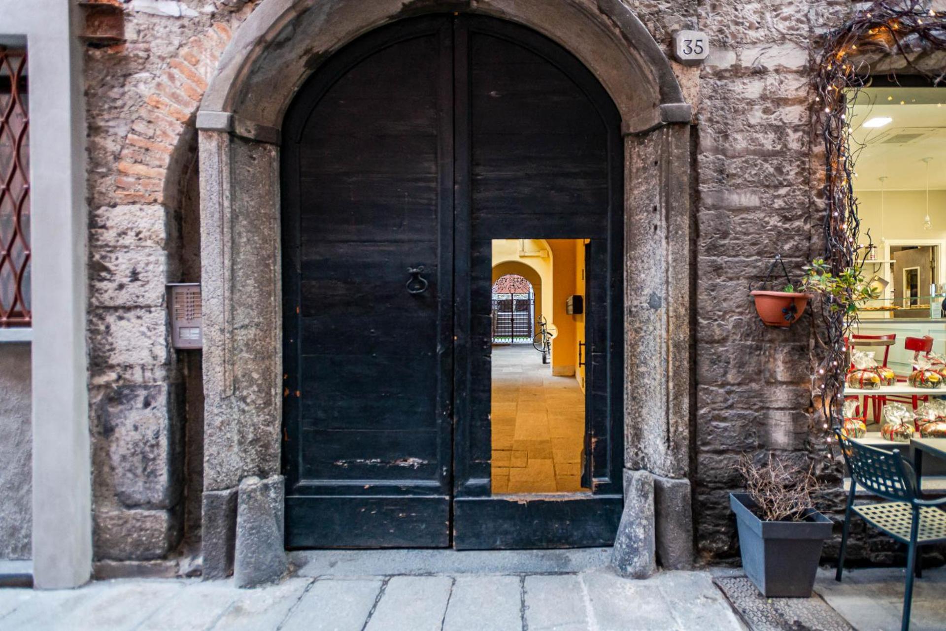 Appartamento Tivano In Centro Storico Como Bagian luar foto